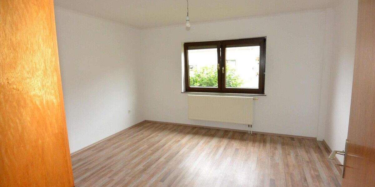 Einfamilienhaus Tholey / Sotzweiler Sotzweiler - 6 Zimmer, 135 m&sup2;, 180.000&euro; | Angebot:25706732