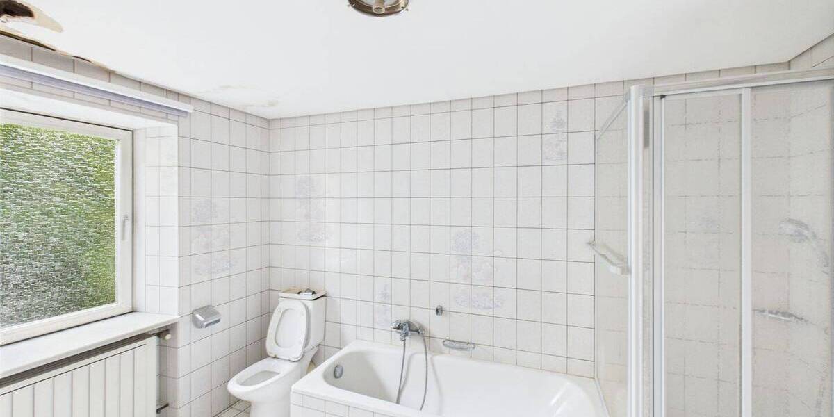 Einfamilienhaus Saarbrücken Klarenthal - 1 Zimmer, 278 m&sup2;, 170.000&euro; | Angebot:25687197