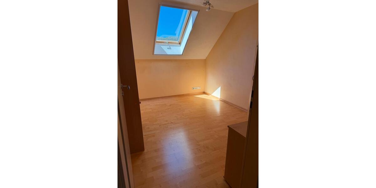 Doppelhaushälfte Schmelz - 8 Zimmer, 287 m&sup2;, 425.000&euro; | Angebot:27010139