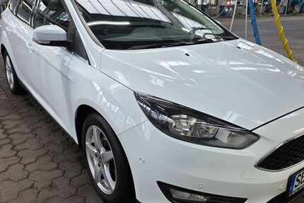 Ford Focus 63.000 km 9.500 &euro; Quierschied 66287