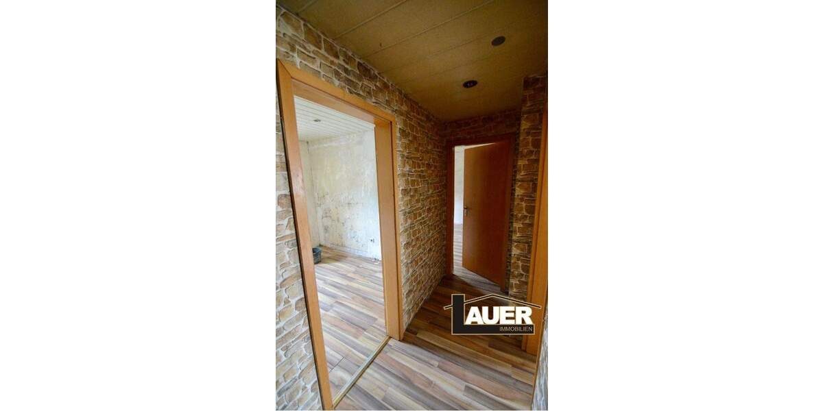 Einfamilienhaus Völklingen Wehrden - 5 Zimmer, 110 m&sup2;, 125.000&euro; | Angebot:25770156