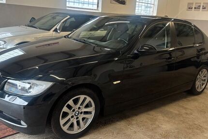 BMW 318 222.000 km 2.690 &euro; Rehlingen Siersburg 66780