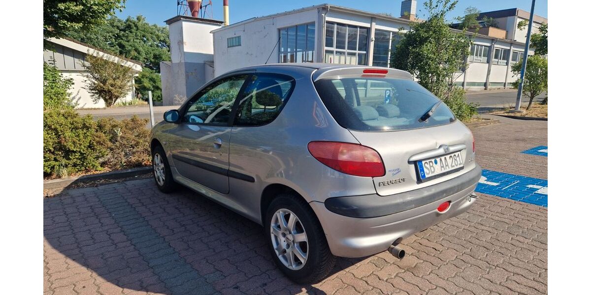 Peugeot 206 206.780 km 900 &euro; Ottweiler 66564