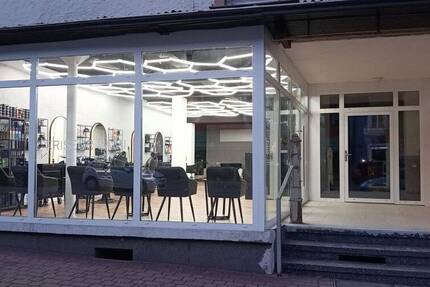 Haus Saarwellingen - 8 Zimmer, 272 m&sup2;, 320.000&euro; | Angebot:25701502