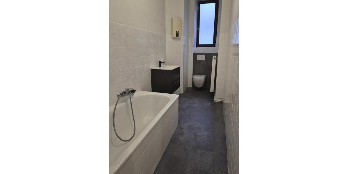 Etagenwohnung Saarbrücken Neue Bremm - 3 Zimmer, 85 m&sup2;, 850&euro; | Angebot:26516541