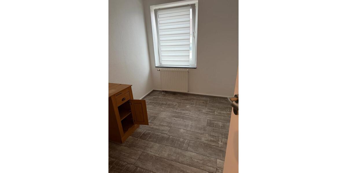 Einfamilienhaus Rehlingen-Siersburg Siersburg - 11 Zimmer, 270 m&sup2;, 2.000&euro; | Angebot:25765789
