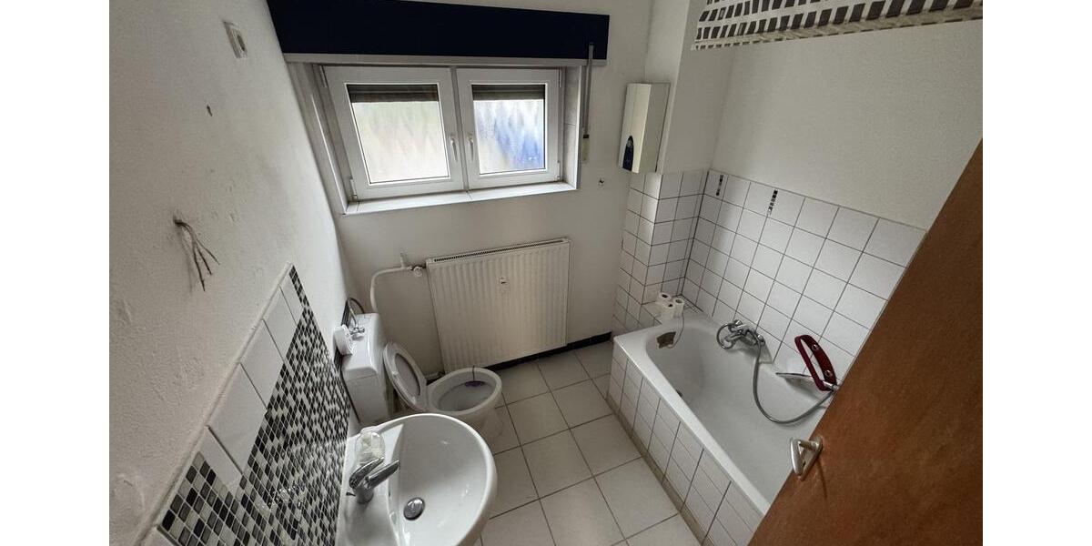 Etagenwohnung Saarbrücken Neue Bremm - 3 Zimmer, 72 m&sup2;, 725&euro; | Angebot:23408610