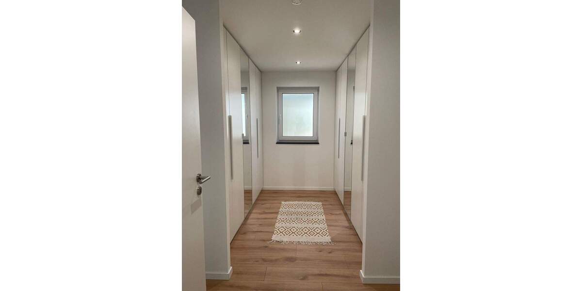 Einfamilienhaus Großrosseln - 9 Zimmer, 342 m&sup2;, 699.000&euro; | Angebot:25797882