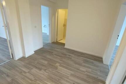 Wohnung Saarbrücken - 3 Zimmer, 84 m&sup2;, 860&euro; | Angebot:25539814