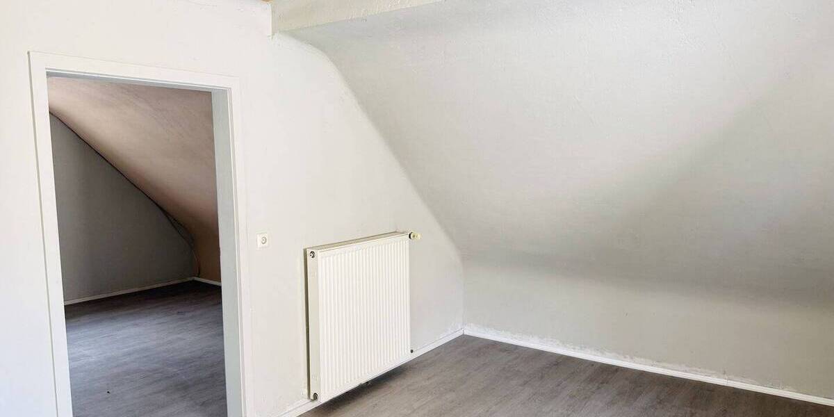 Reihenendhaus Dillingen / Diefflen Diefflen - 8 Zimmer, 100 m&sup2;, 99.000&euro; | Angebot:26289726