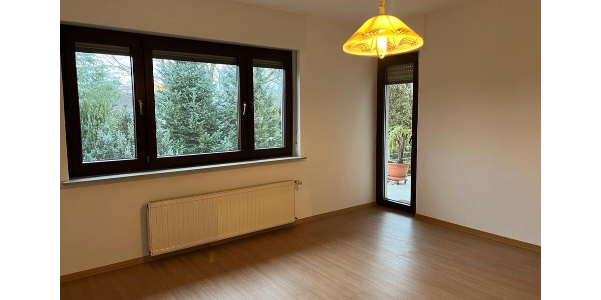 Einfamilienhaus Heusweiler - 5 Zimmer, 130 m&sup2;, 1.250&euro; | Angebot:25803317