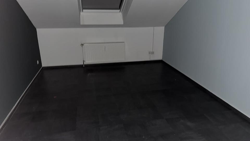 Dachgeschoßwohnung Bous - 5 Zimmer, 165 m&sup2;, 900&euro; | Angebot:25025158