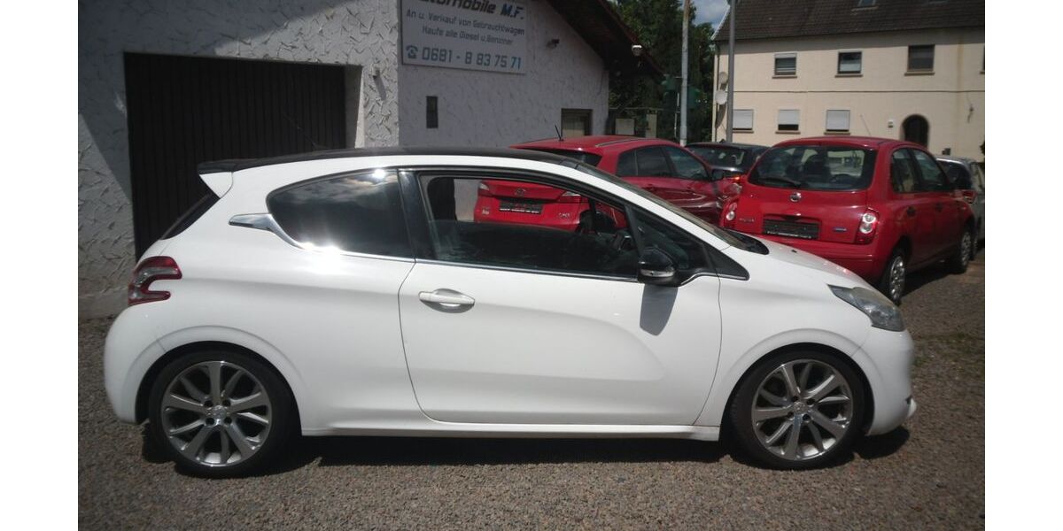 Peugeot 208 112.000 km 5.999 &euro; Saarbruecken 66119