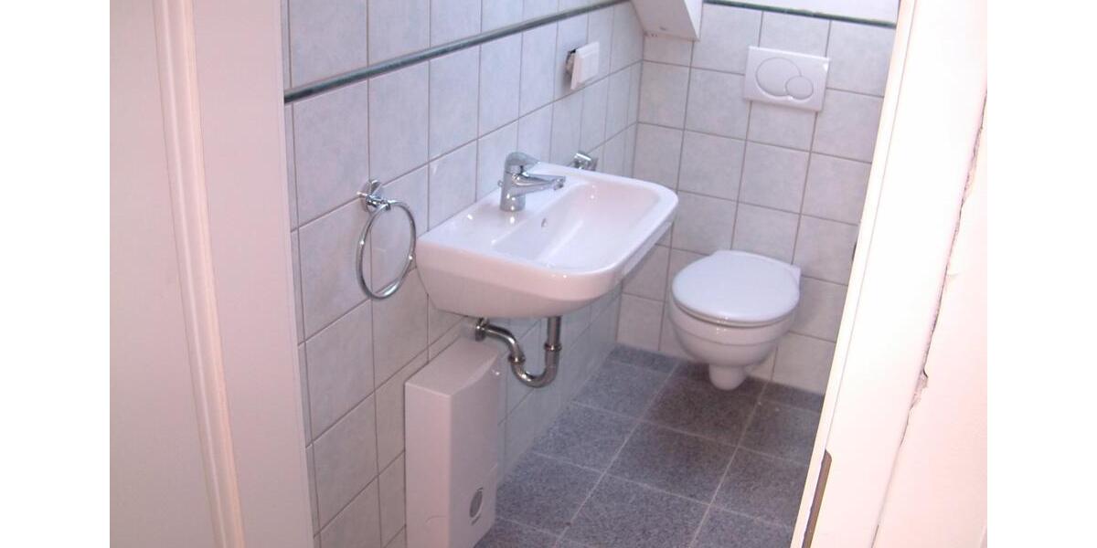 Dachgeschoßwohnung Saarbrücken Malstatt - 2 Zimmer, 53 m&sup2;, 480&euro; | Angebot:25960919