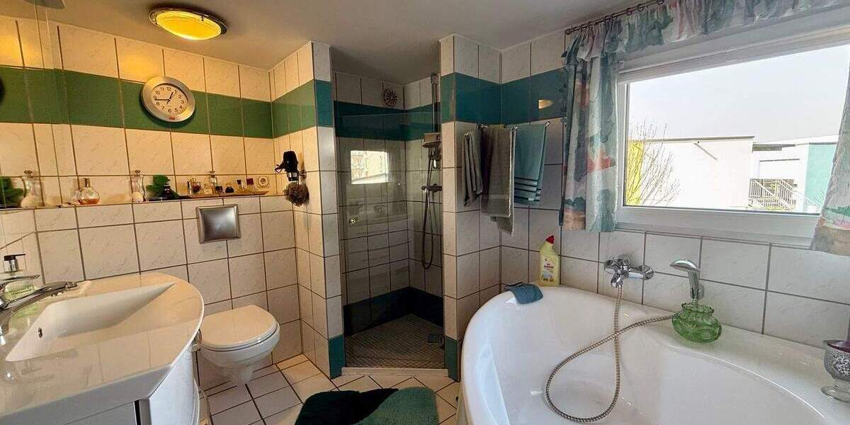 Einfamilienhaus Riegelsberg - 5 Zimmer, 133 m&sup2;, 179.000&euro; | Angebot:25664171