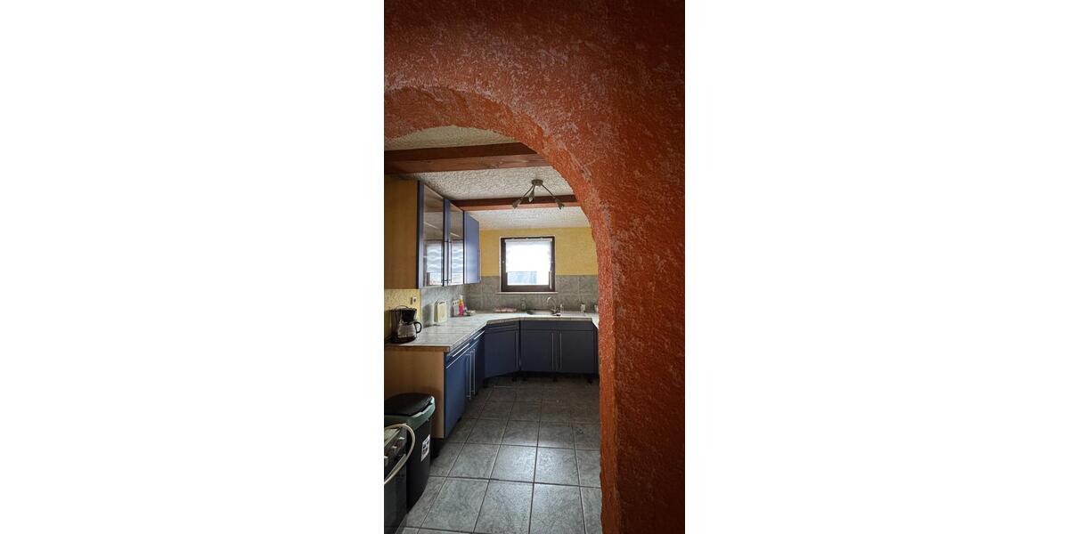 Dachgeschoßwohnung Eppelborn - 6 Zimmer, 120 m&sup2;, 1.350&euro; | Angebot:25752717