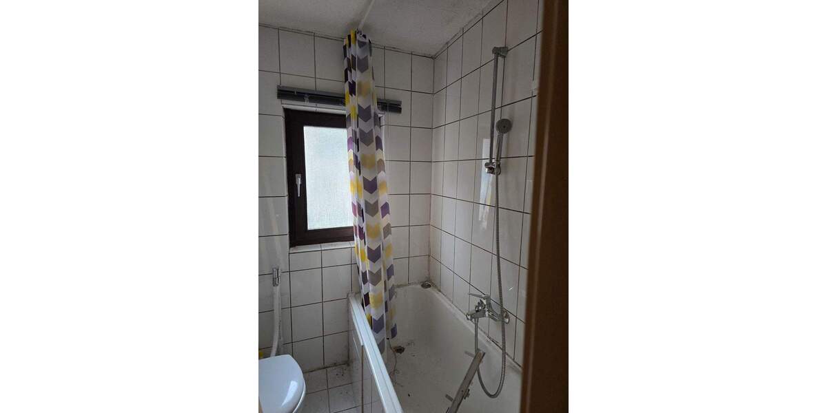 Reihenmittelhaus Homburg - 4 Zimmer, 85 m&sup2;, 99.000&euro; | Angebot:25736629