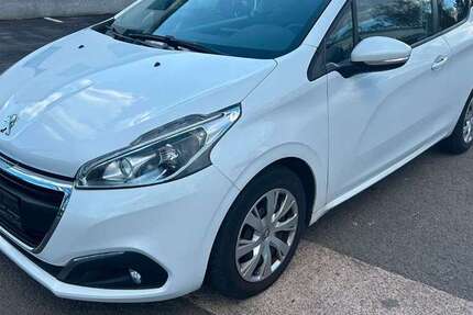 Peugeot 208 160.000 km 4.490 &euro; Saarbrücken 66117
