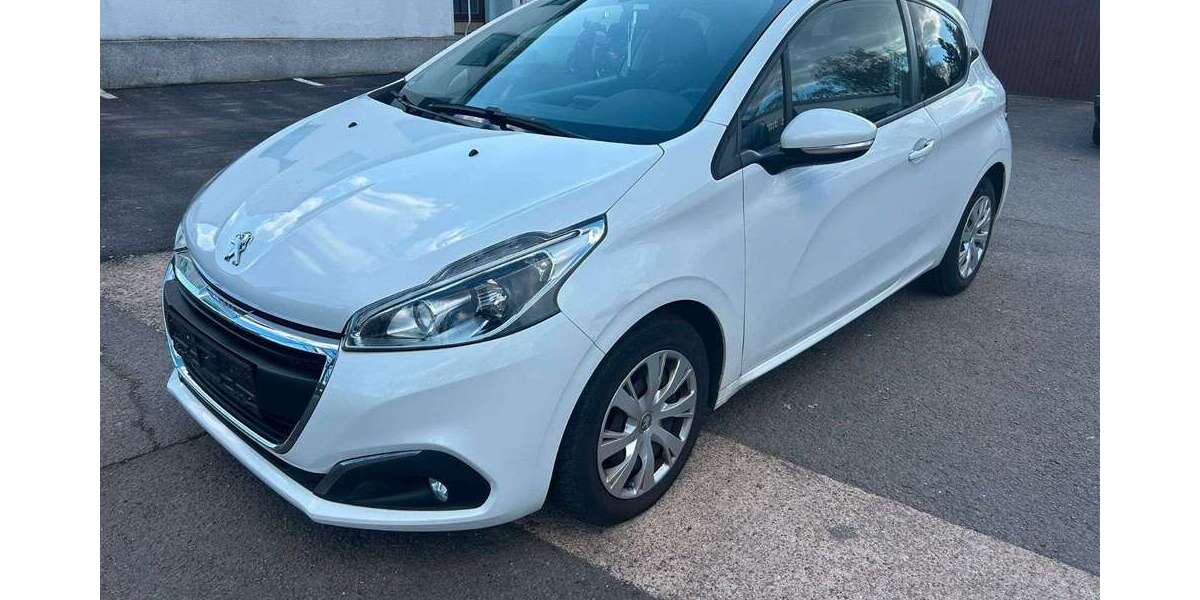 Peugeot 208 160.000 km 4.490 &euro; Saarbrücken 66117