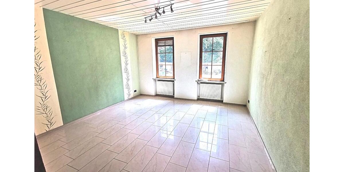 Reihenhaus Großrosseln - 5 Zimmer, 136 m&sup2;, 179.000&euro; | Angebot:25649288