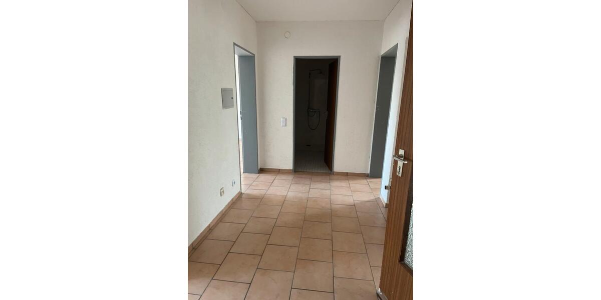 Etagenwohnung Neunkirchen - 3 Zimmer, 87 m&sup2;, 900&euro; | Angebot:25752720