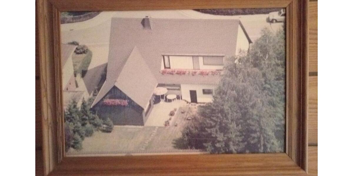 Einfamilienhaus Heusweiler - 8 Zimmer, 220 m&sup2;, 365.000&euro; | Angebot:25890092