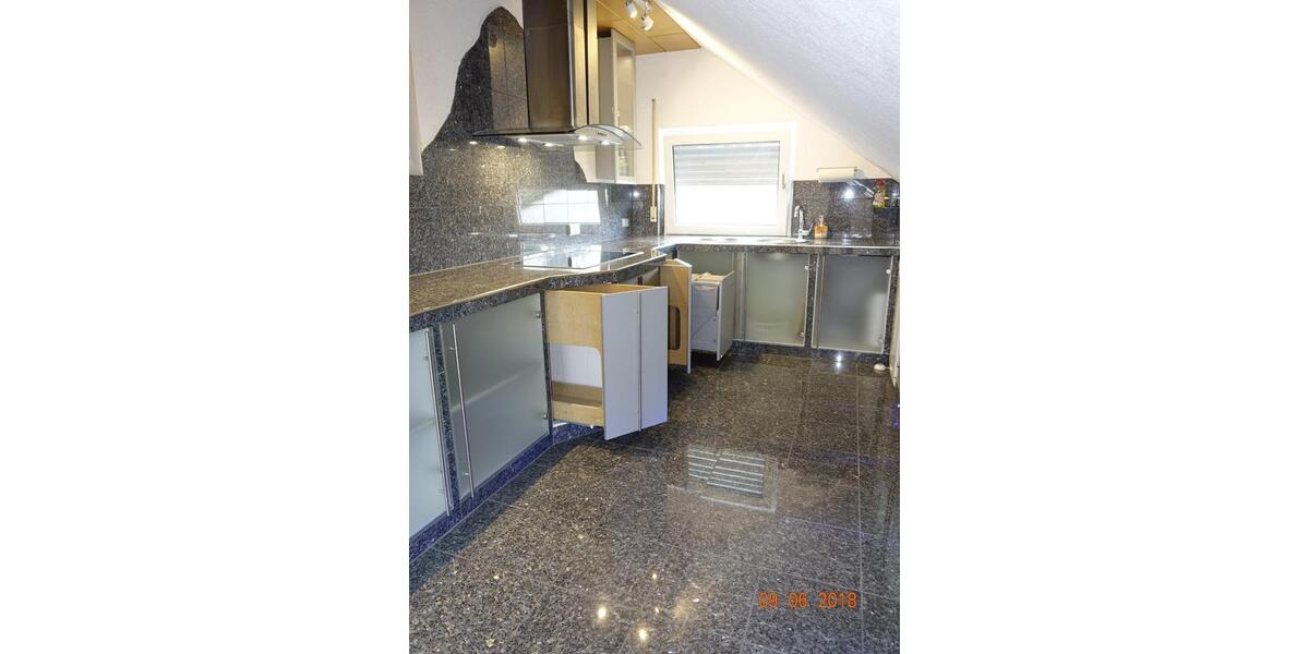 Dachgeschoßwohnung Saarbrücken West - 3 Zimmer, 83 m&sup2;, 570&euro; | Angebot:26630201