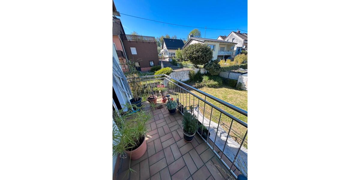 Etagenwohnung Saarbrücken Dudweiler - 3 Zimmer, 85 m&sup2;, 750&euro; | Angebot:26393222