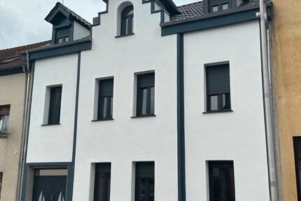 Haus Völklingen - 10 Zimmer, 10 m&sup2;, 325.000&euro; | Angebot:24996718