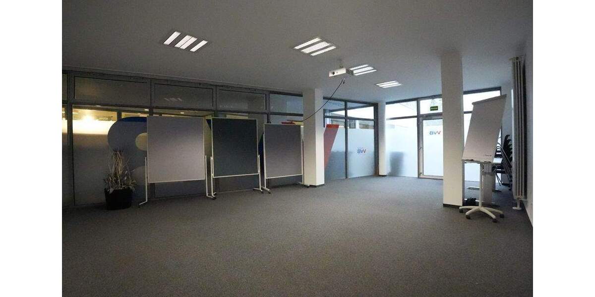 Etagenwohnung Saarlouis - 3 Zimmer, 150 m&sup2;, 1.500&euro; | Angebot:25737747