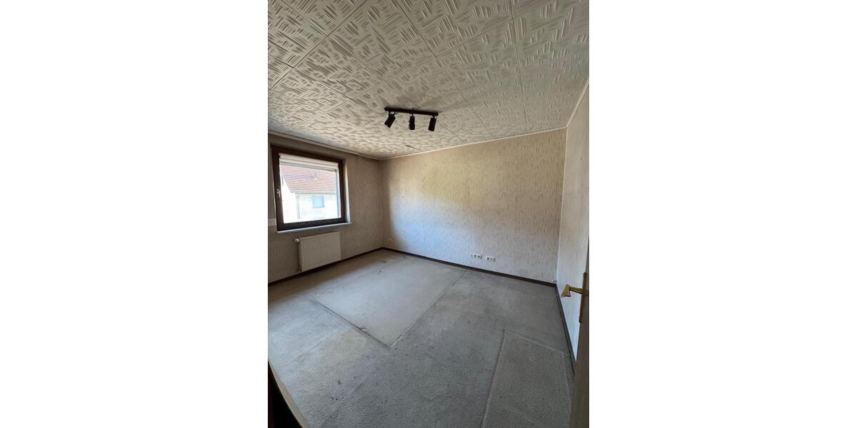 Reihenhaus Sankt Ingbert - 3 Zimmer, 88 m&sup2;, 149.000&euro; | Angebot:26697428