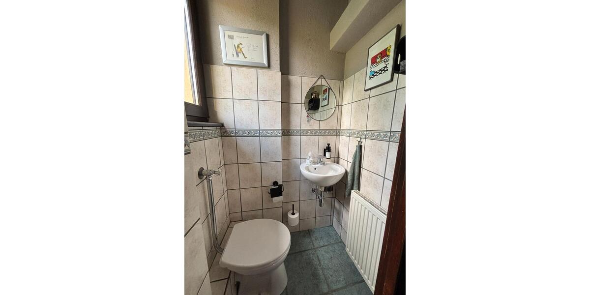 Einfamilienhaus Saarbrücken Dudweiler - 7 Zimmer, 204 m&sup2;, 375.000&euro; | Angebot:27010150