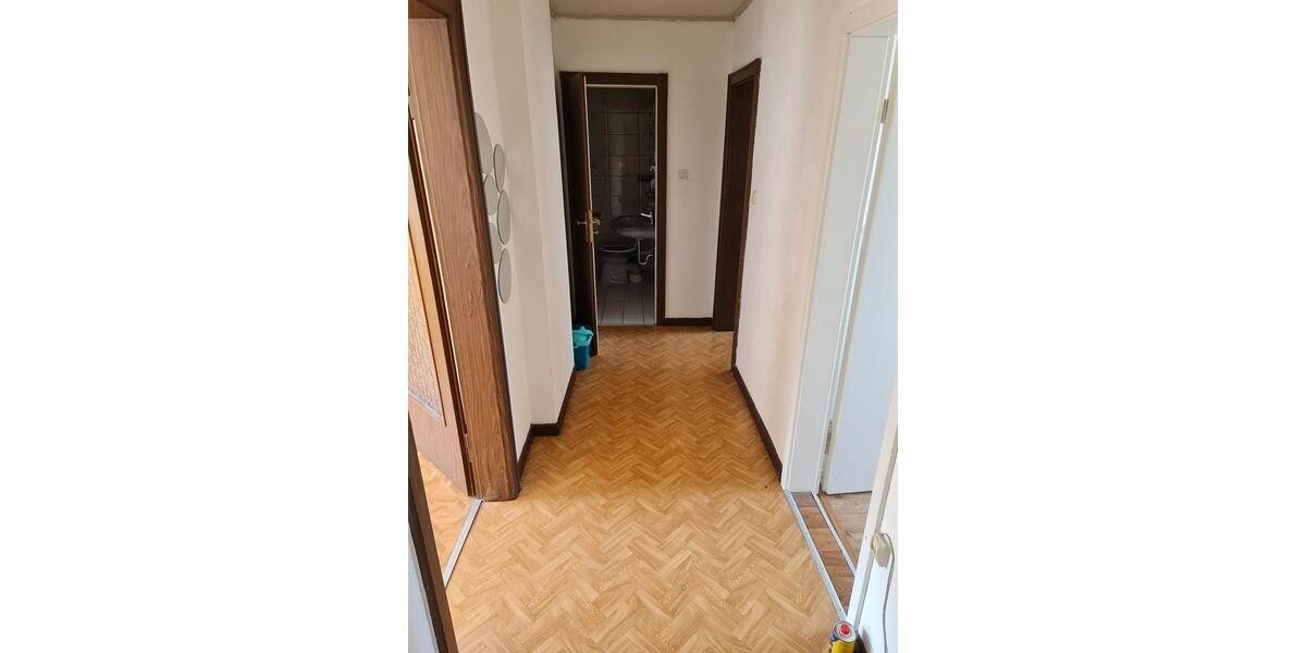 Dachgeschoßwohnung Saarbrücken Neue Bremm - 3 Zimmer, 60 m&sup2;, 420&euro; | Angebot:24745392