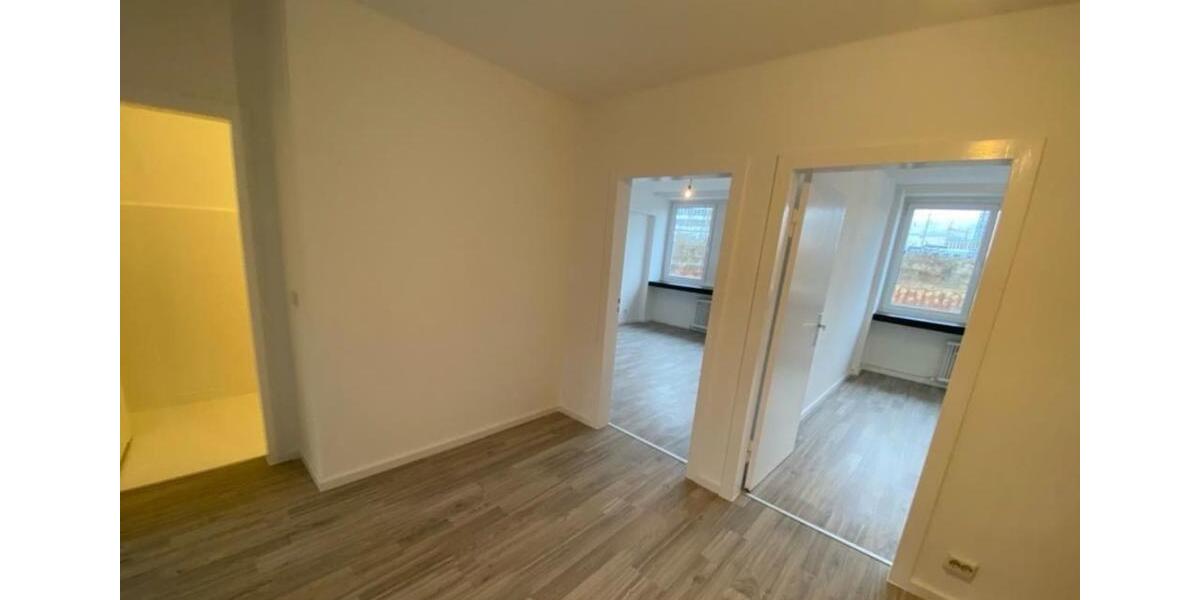 Etagenwohnung Saarbrücken - 3 Zimmer, 84 m&sup2;, 860&euro; | Angebot:25539814