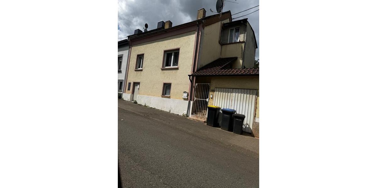 Reihenhaus Völklingen - 7 Zimmer, 115 m&sup2;, 149.000&euro; | Angebot:25904764