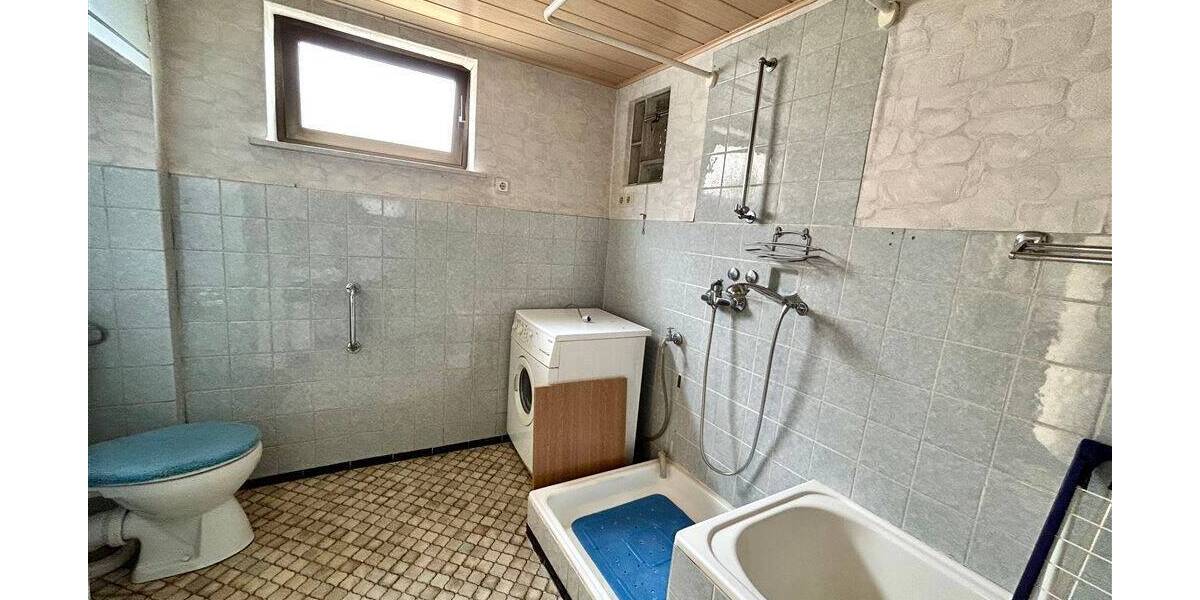 Mehrfamilienhaus, Wohnhaus Eppelborn Wiesbach - 7 Zimmer, 137 m&sup2;, 125.000&euro; | Angebot:25701150