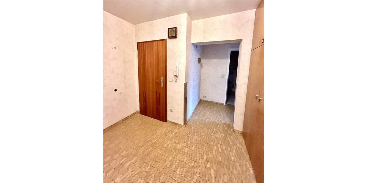 Etagenwohnung Saarbrücken Scheidt - 2 Zimmer, 77 m&sup2;, 168.000&euro; | Angebot:25701158
