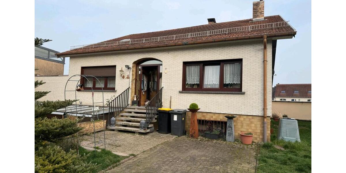 Einfamilienhaus Heusweiler - 8 Zimmer, 200 m&sup2;, 300.000&euro; | Angebot:26676080