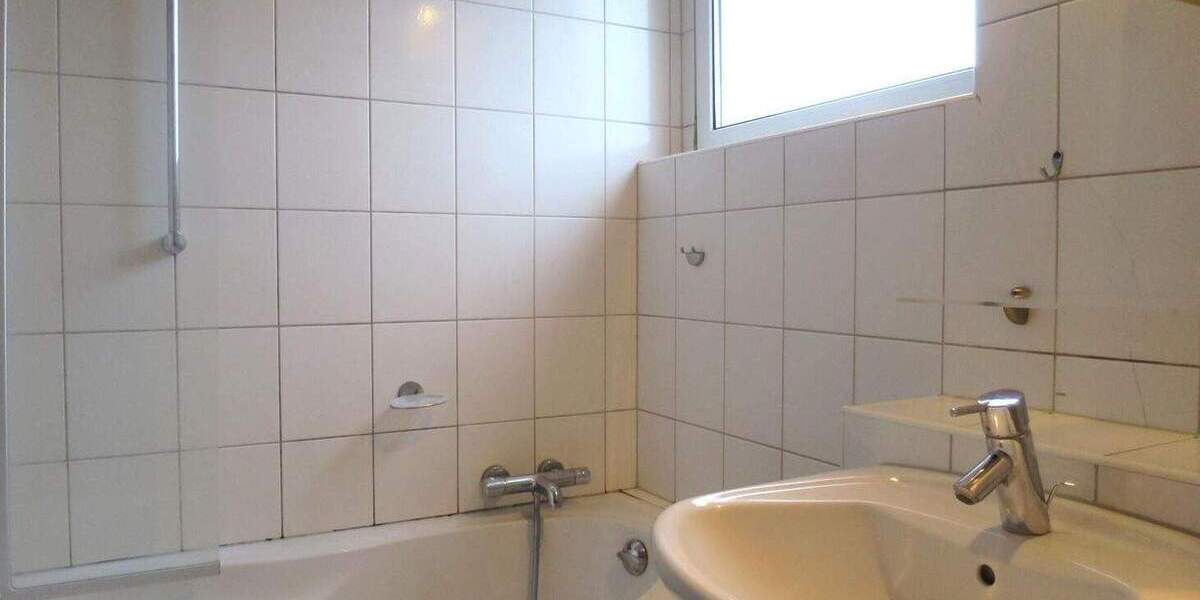 Doppelhaushälfte Sankt Ingbert St. Ingbert - 6 Zimmer, 120 m&sup2;, 170.000&euro; | Angebot:25707678