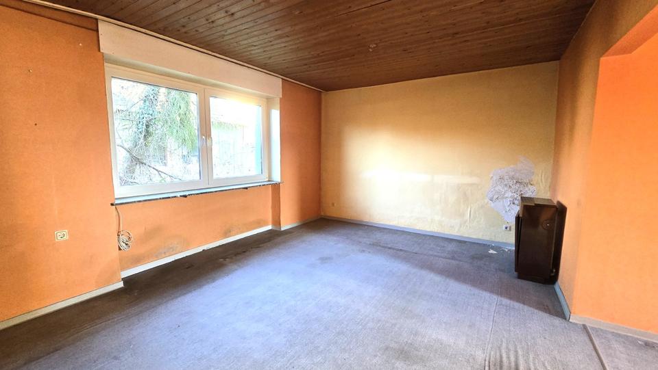 Reihenhaus Saarbrücken Dudweiler - 5 Zimmer, 110 m&sup2;, 95.000&euro; | Angebot:25232701