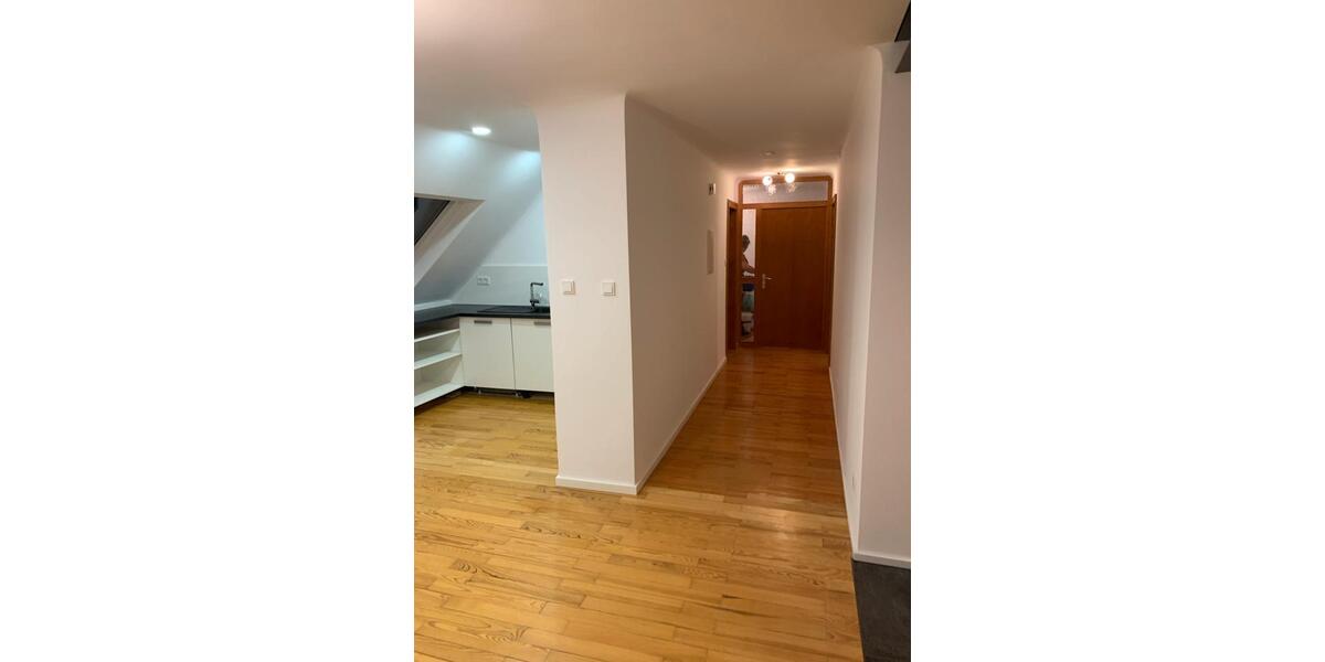 Dachgeschoßwohnung Schmelz - 2 Zimmer, 63 m&sup2;, 550&euro; | Angebot:26671403