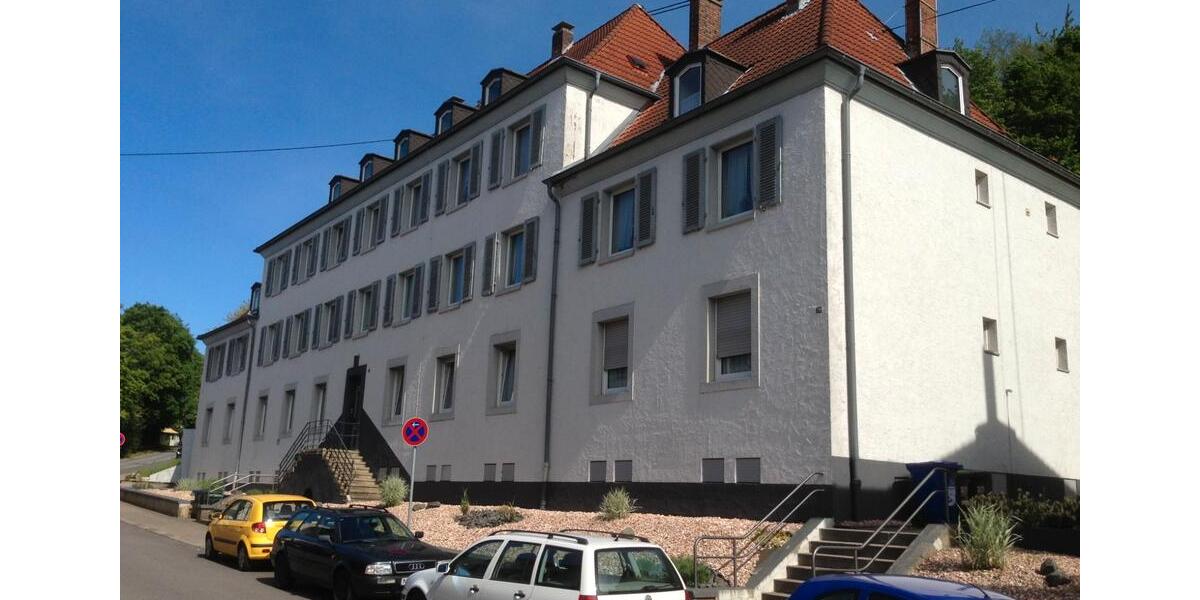 Etagenwohnung Neunkirchen - 3 Zimmer, 67 m&sup2;, 470&euro; | Angebot:25917923