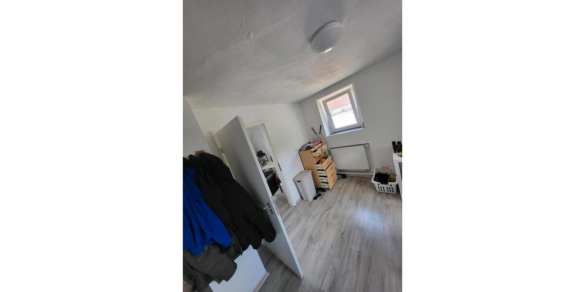 Dachgeschoßwohnung Sulzbach (Saar) - 1 Zimmer, 40 m&sup2;, 600&euro; | Angebot:25720758