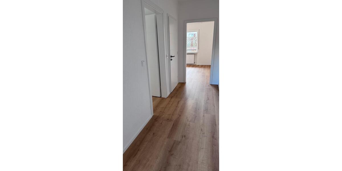 Erdgeschoßwohnung Völklingen - 2 Zimmer, 60 m&sup2;, 650&euro; | Angebot:25944442