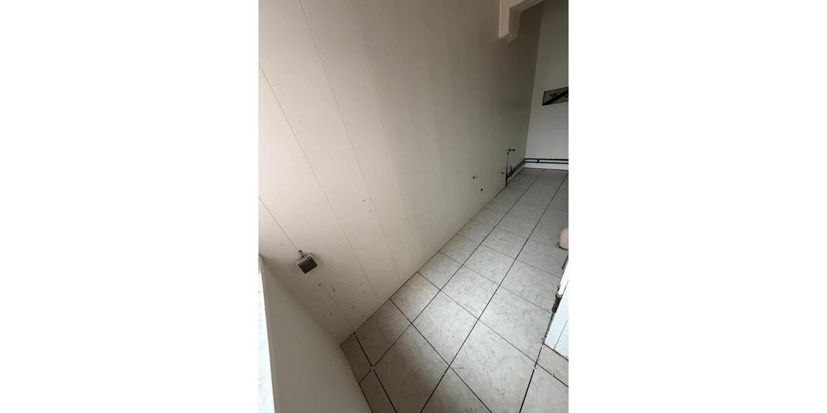 Etagenwohnung Saarbrücken West - 3 Zimmer, 75 m&sup2;, 650&euro; | Angebot:25919203