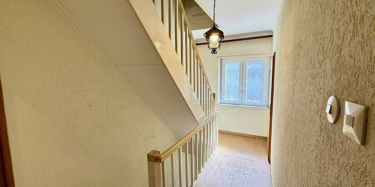 Mehrfamilienhaus, Wohnhaus Dillingen - 6 Zimmer, 192 m&sup2;, 235.000&euro; | Angebot:25668693