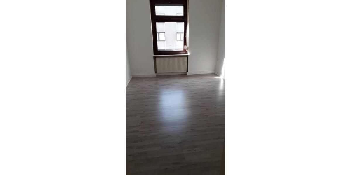 Etagenwohnung Saarbrücken Neue Bremm - 3 Zimmer, 85 m&sup2;, 850&euro; | Angebot:26516541