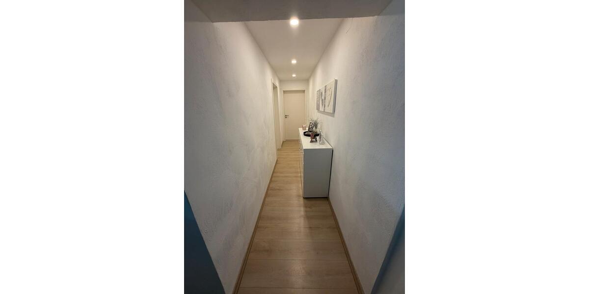 Etagenwohnung Schwalbach - 3 Zimmer, 65 m&sup2;, 650&euro; | Angebot:25874199