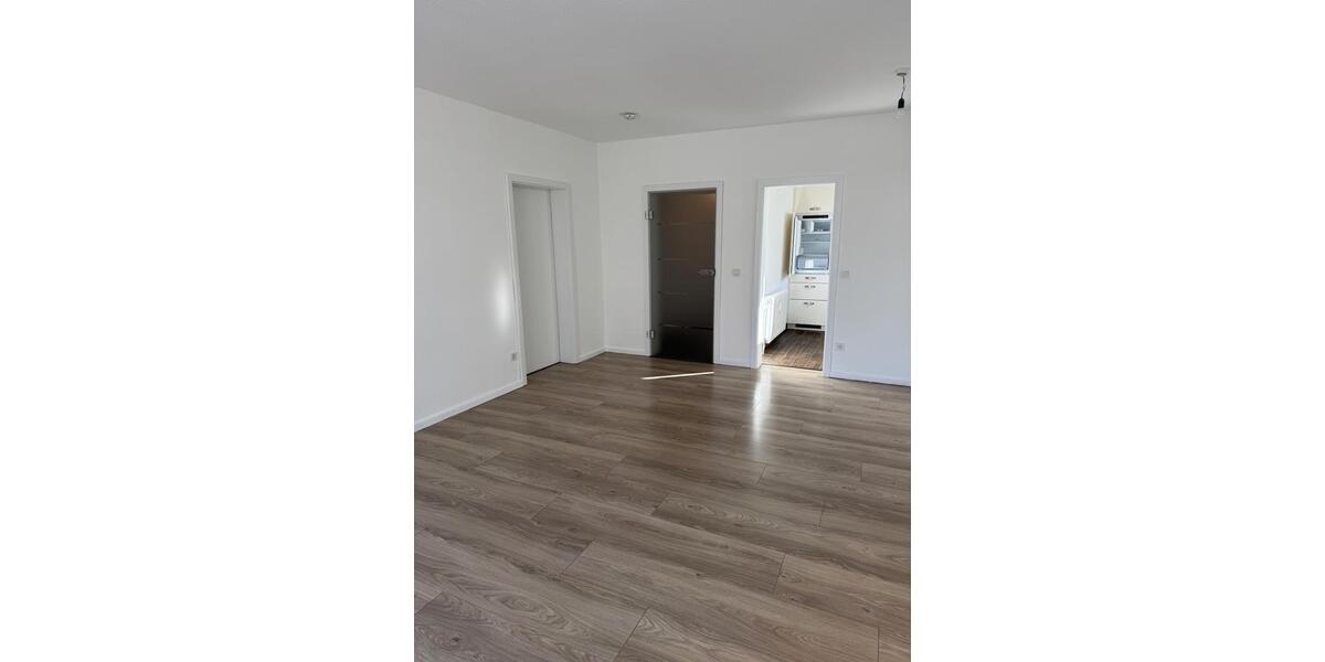Etagenwohnung Saarlouis - 2 Zimmer, 60 m&sup2;, 670&euro; | Angebot:25636591