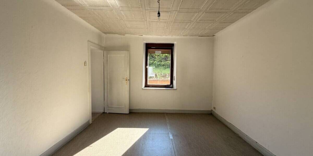 Mehrfamilienhaus, Wohnhaus Wadgassen / Werbeln Werbeln - 4 Zimmer, 110 m&sup2;, 99.000&euro; | Angebot:26388902